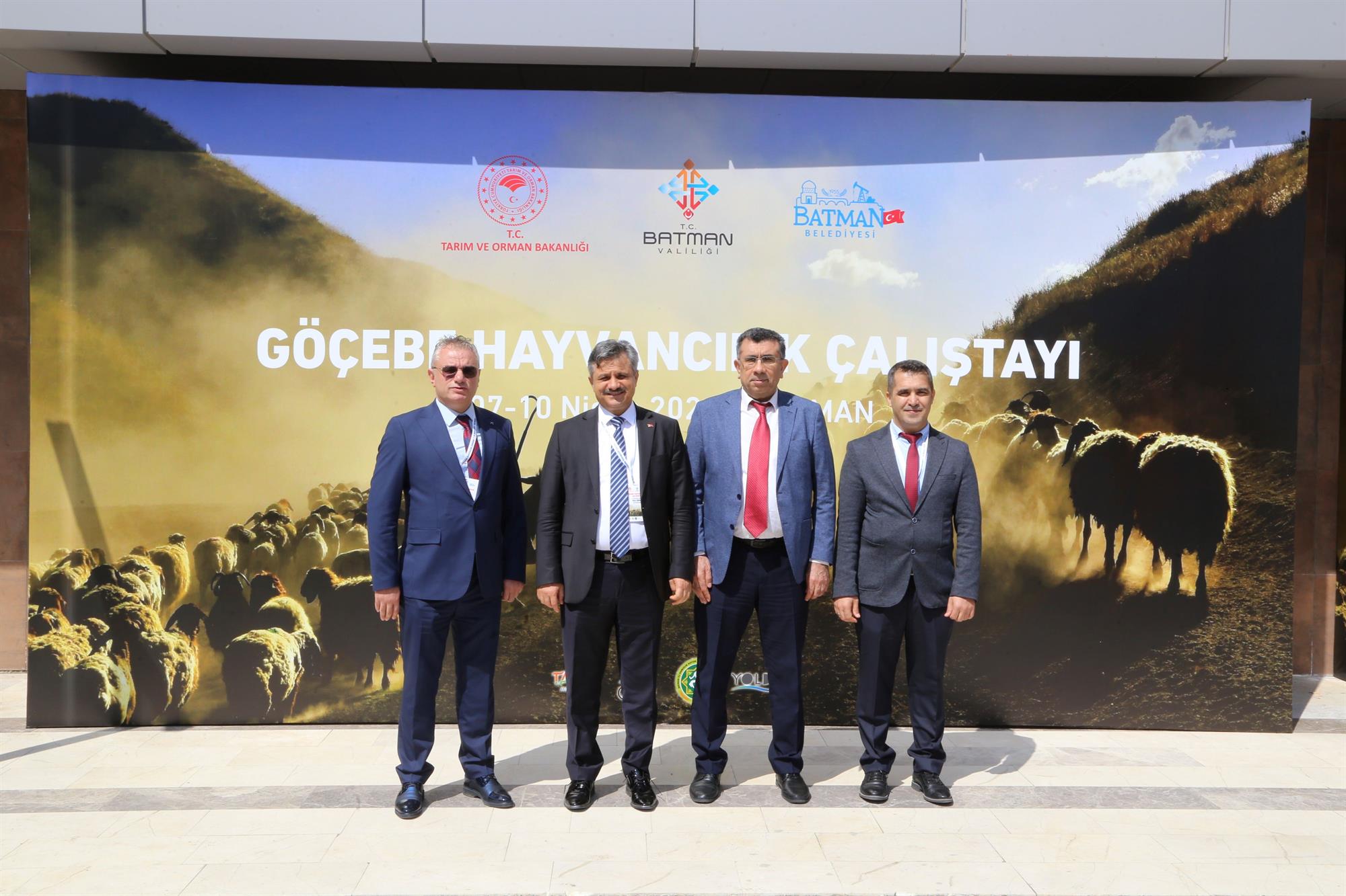 Fakültemiz Dekanı “Göçebe Hayvancılık” Çalıştayına Katıldı