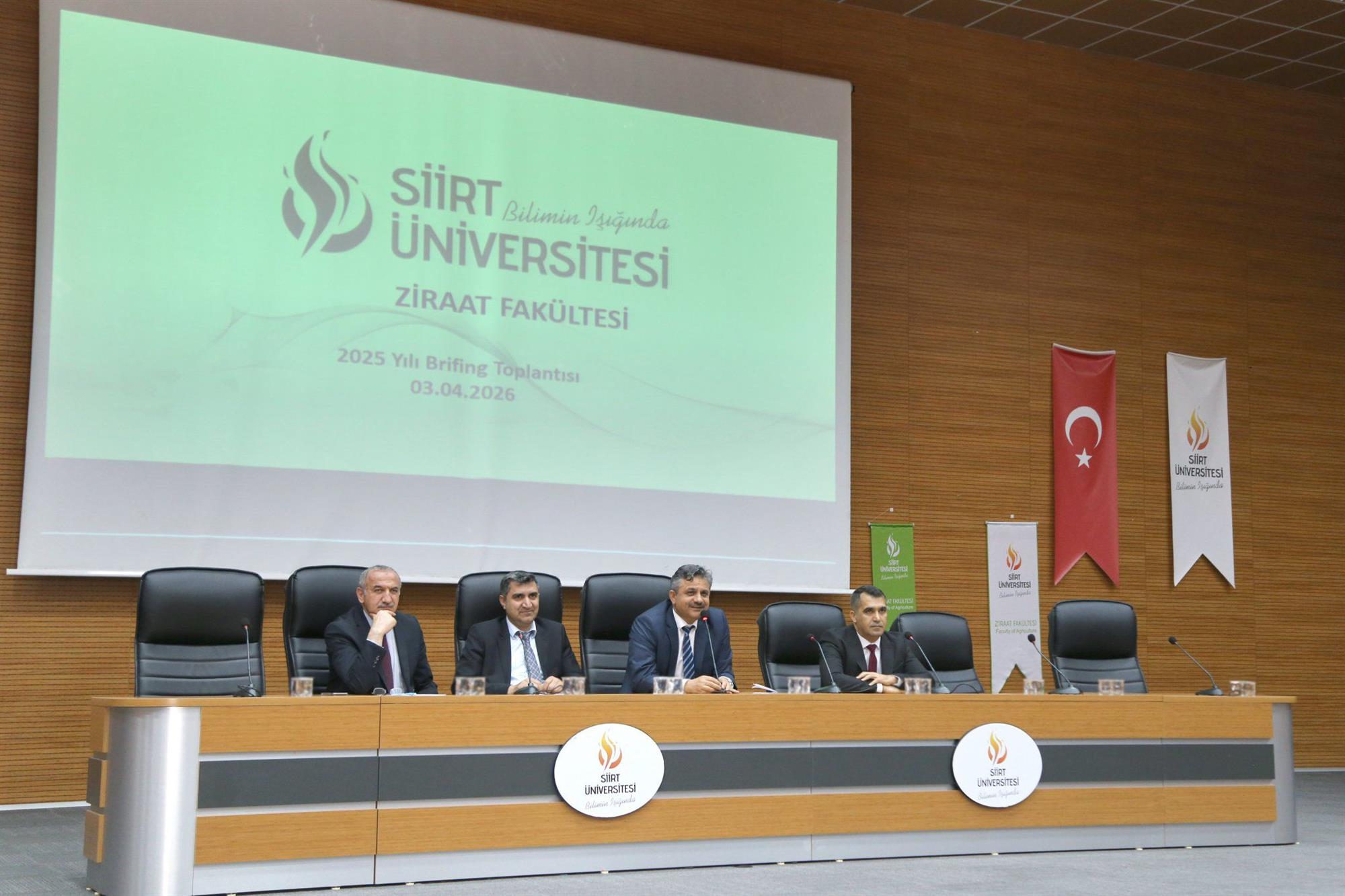 Fakültemizde 2025 Yılı Faaliyetleri Kapsamında Brifing Sunumu Gerçekleştirildi